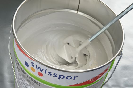 Flüssigkunstoff mischen Foto Flüssigkunstoff mischen Foto